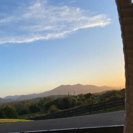 Holiday home Summer Hill - Spectacular Panoramic And Mountain Views *