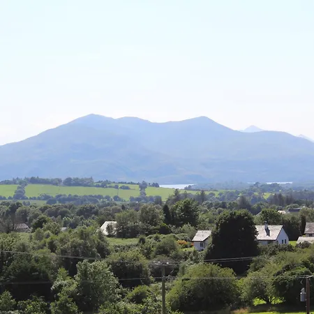Summer Hill - Spectacular Panoramic And Mountain Views Holiday home Killarney